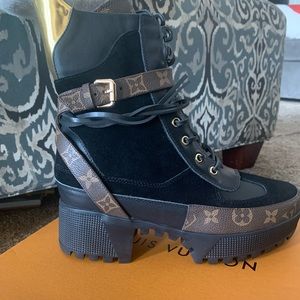 Louis Vuitton boot with strap